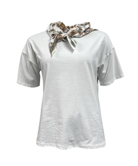 T-shirt foulard